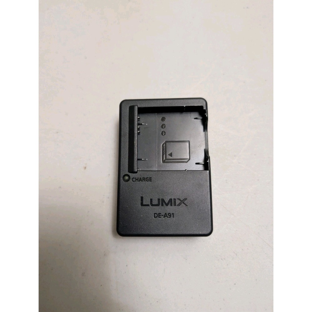 GENUINE / ORIGINAL PANASONIC LUMIX CHARGER DE-A91 DE-A92 / DE-A92A